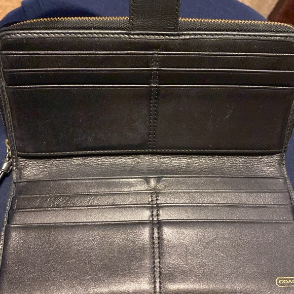 Coach Signature Stripe Wallet - Picture 4 of 10